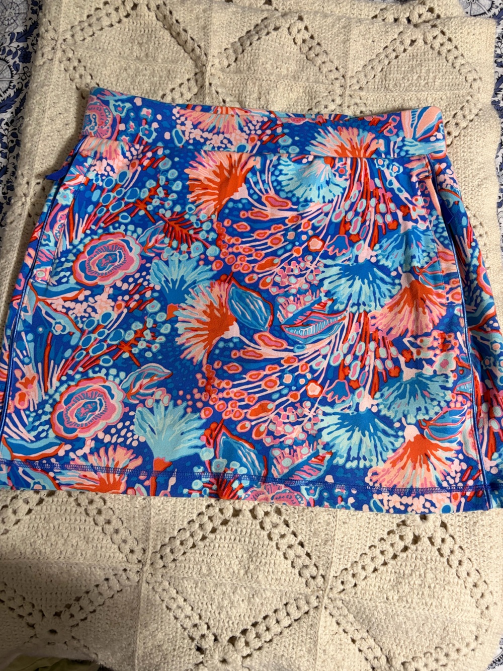 Talbots knit skort size medium Vibrant Blue Floral Printed